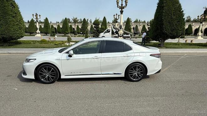 Toyota Camry-6