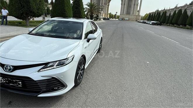 Toyota Camry-4
