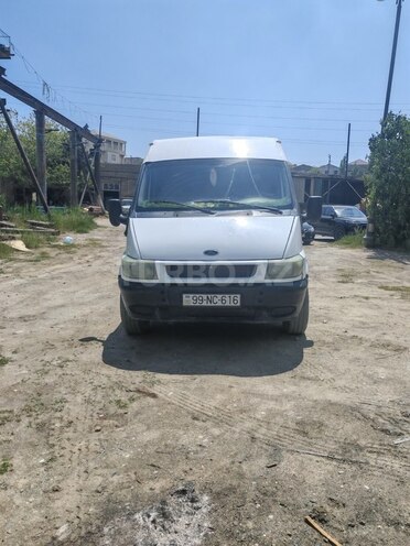 Ford Transit-1