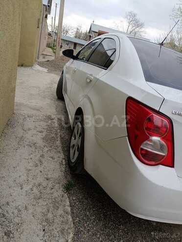 Chevrolet Aveo-11