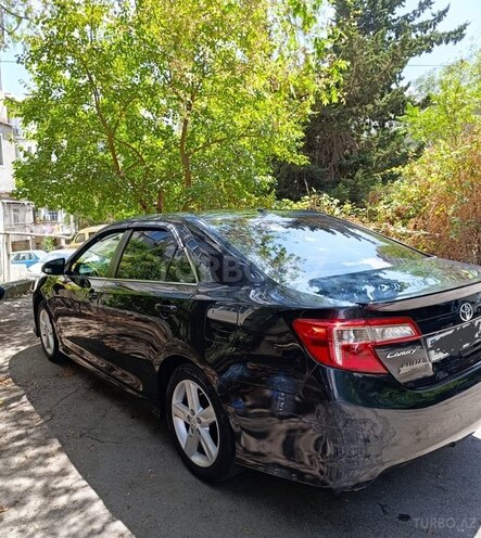 Toyota Camry-7