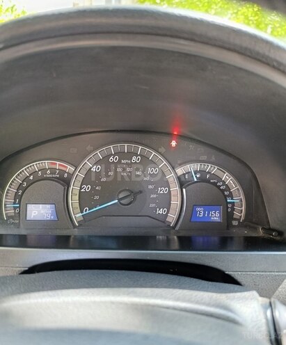 Toyota Camry-11