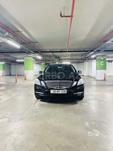 Mercedes E 200-1