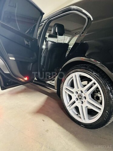 Mercedes E 200-9