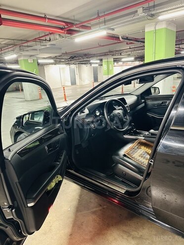 Mercedes E 200-7