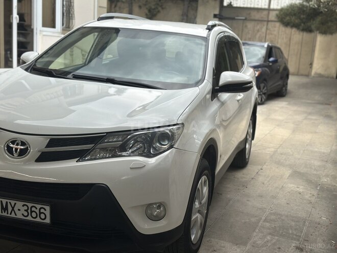 Toyota RAV4-3