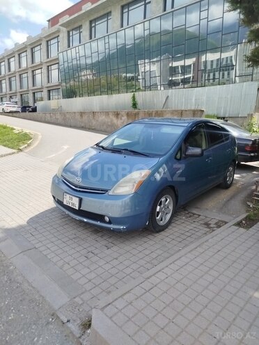Toyota Prius-1