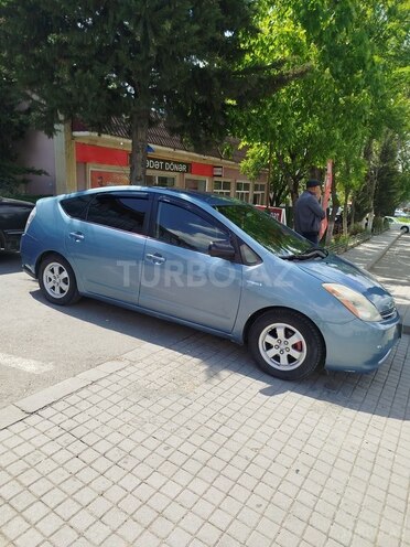 Toyota Prius-2