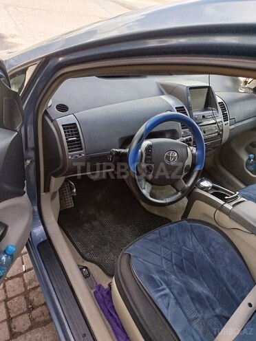 Toyota Prius-9