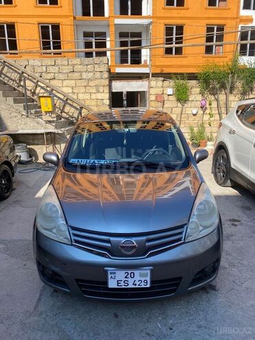 Nissan Note-2
