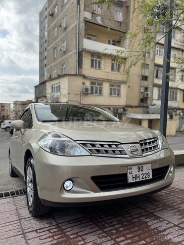 Nissan Tiida-17