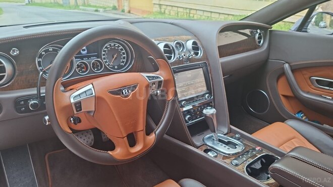 Bentley Continental GT-4