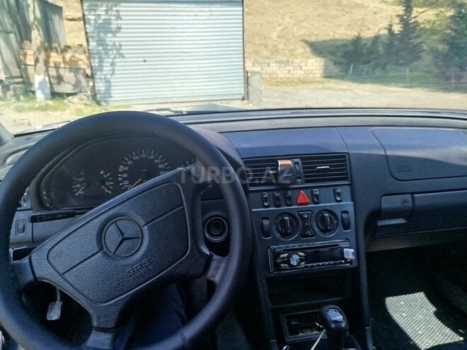 Mercedes C 200-2