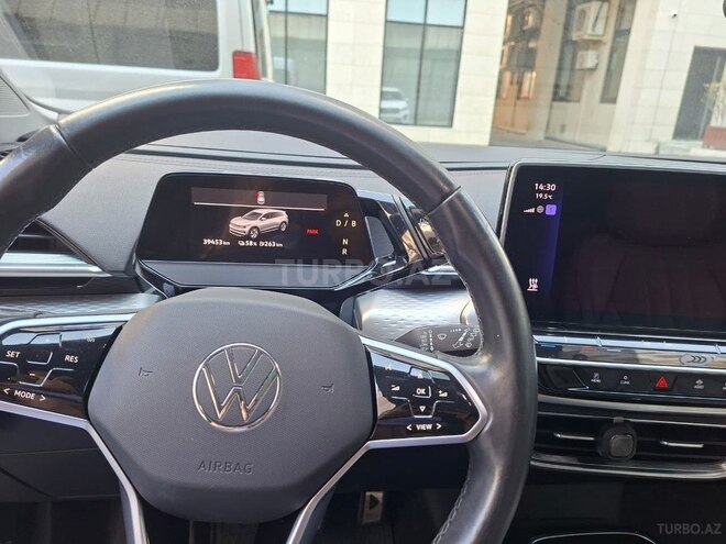 Volkswagen ID.6 X-3