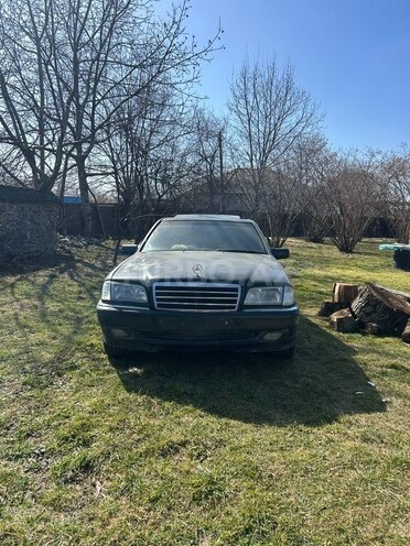 Mercedes C 200-1