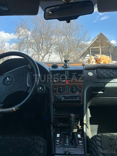 Mercedes C 200-8