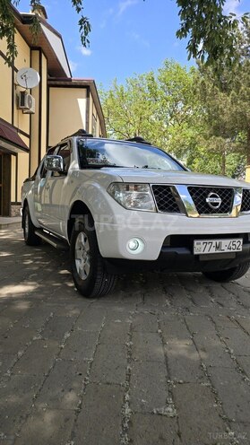 Nissan Navara-4