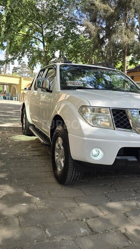 Nissan Navara-2