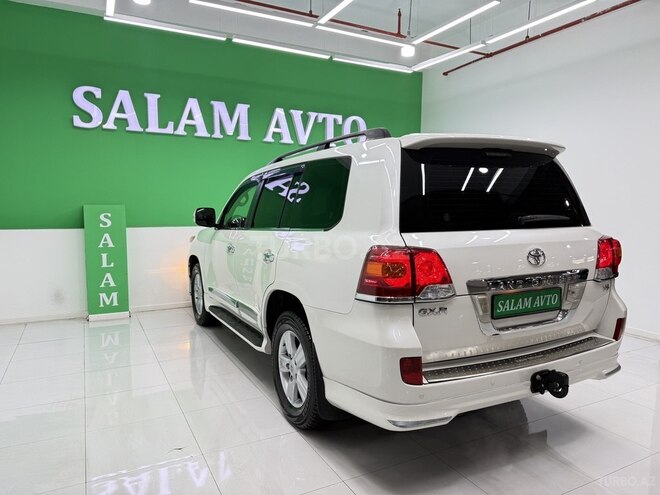 Toyota Land Cruiser-4