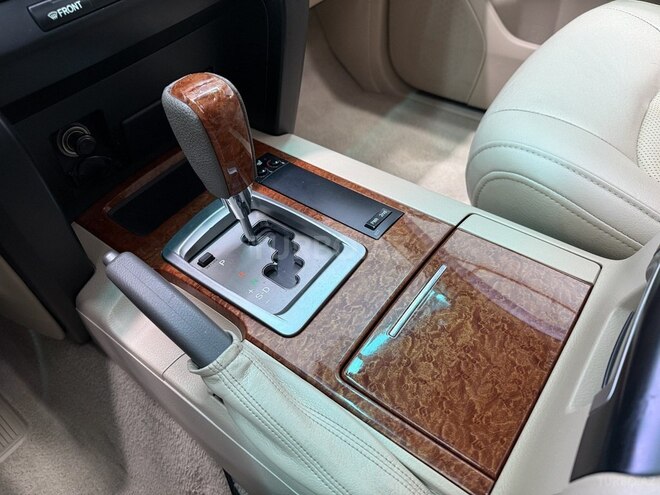 Toyota Land Cruiser-15