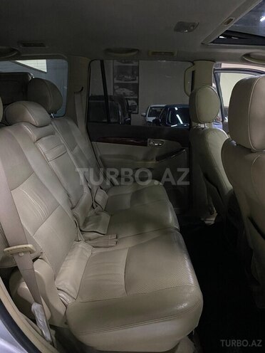 Toyota Land Cruiser Prado-9