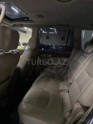 Toyota Land Cruiser Prado-10