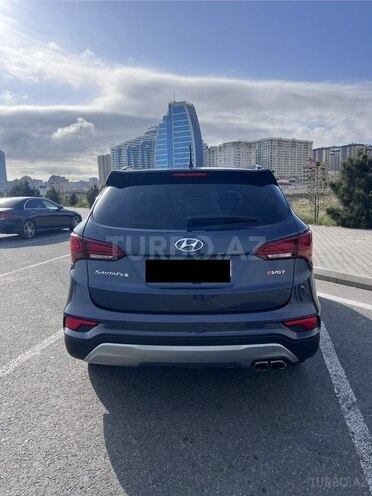 Hyundai Santa Fe-5