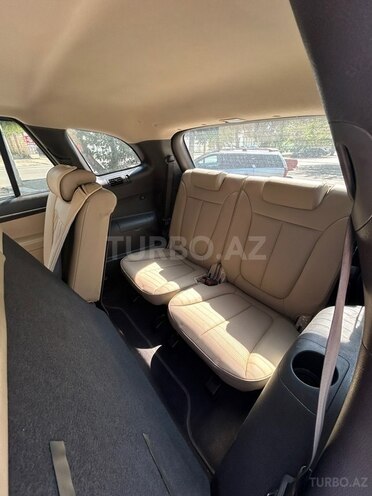 Hyundai Santa Fe-9