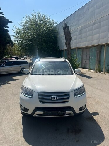 Hyundai Santa Fe-1