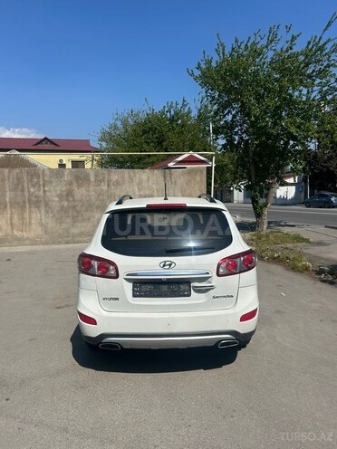 Hyundai Santa Fe-4