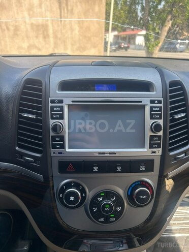 Hyundai Santa Fe-10