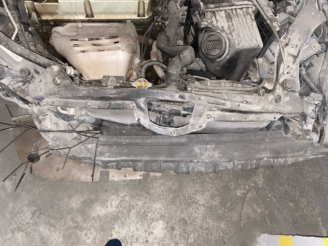 Mitsubishi Galant-6