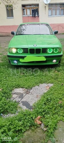 BMW 525-12