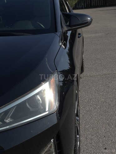 Hyundai Elantra-5