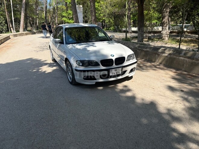 BMW 318-10