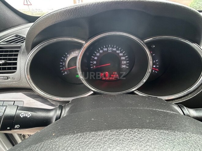 Kia Sorento-12