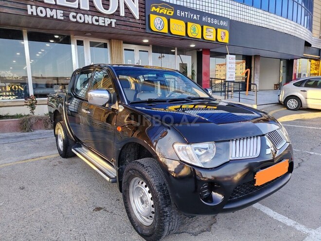 Mitsubishi L200-5