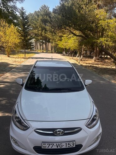 Hyundai Accent-8