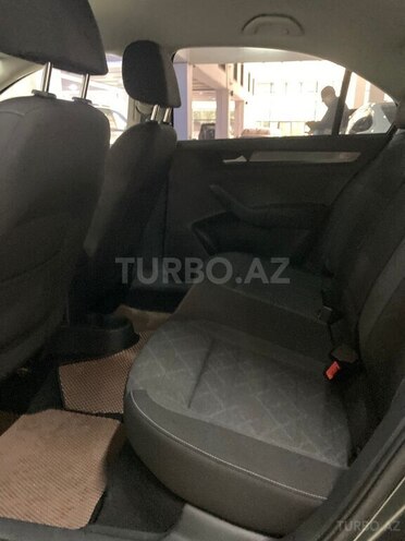 Volkswagen Polo 2021, 129,000 km - 1.6 л - Bakı
