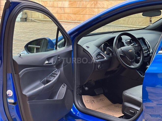 Chevrolet Cruze-10