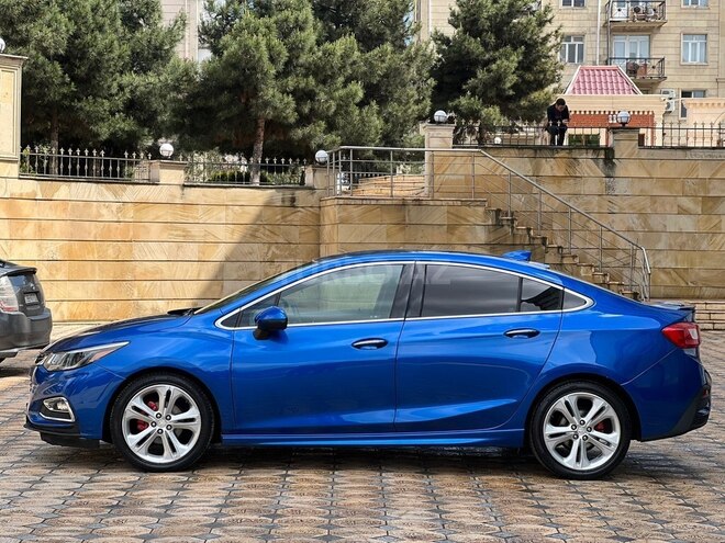 Chevrolet Cruze-18