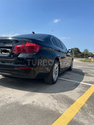 BMW 528-8