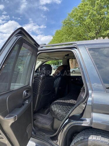 Chevrolet TrailBlazer-12
