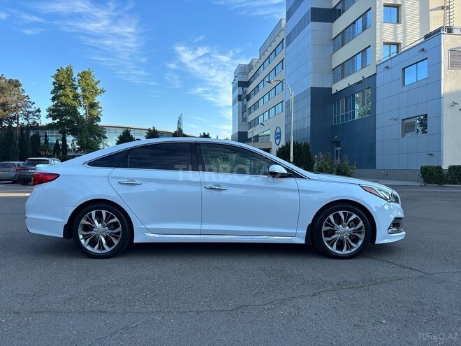 Hyundai Sonata-14