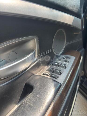 BMW 745-11