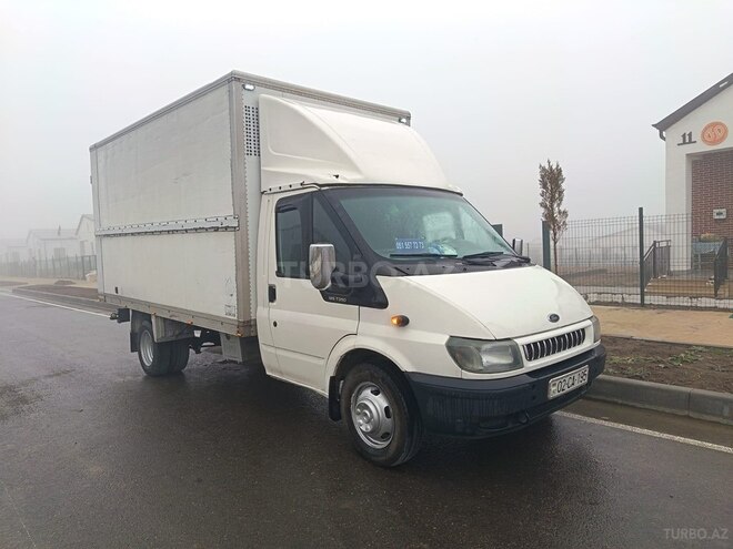 Ford Transit-3