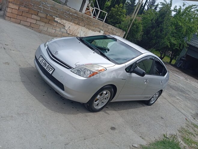 Toyota Prius-8