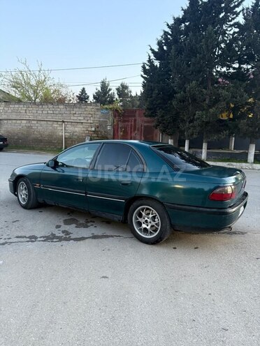 Opel Omega-8