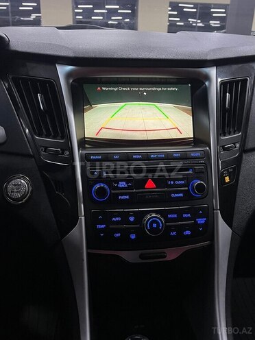 Hyundai Sonata-8