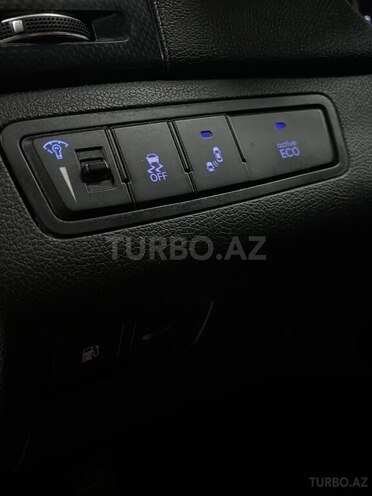 Hyundai Sonata-11